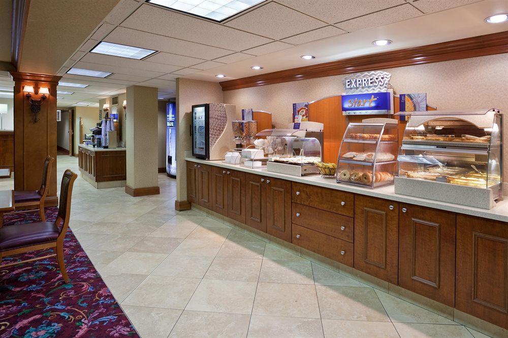 Candlewood Suites Pittsburgh-Cranberry, An Ihg Hotel Cranberry Township Exterior photo